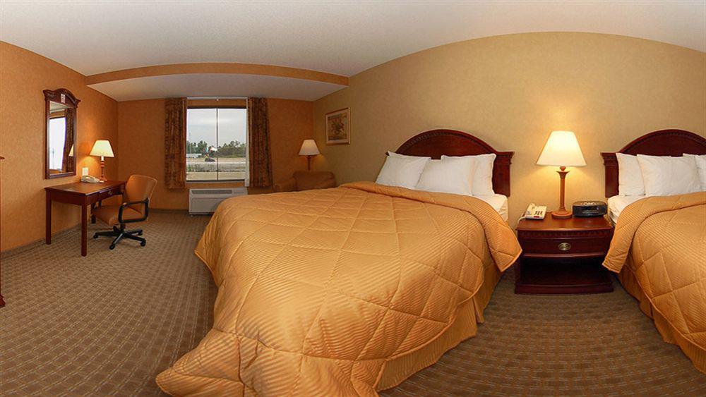 Quality Inn Near Walden Galleria Mall Чіктоваґа Екстер'єр фото